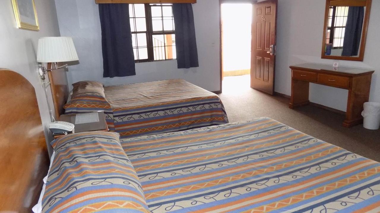 Hotel Del Camino Cuauhtémoc Kültér fotó