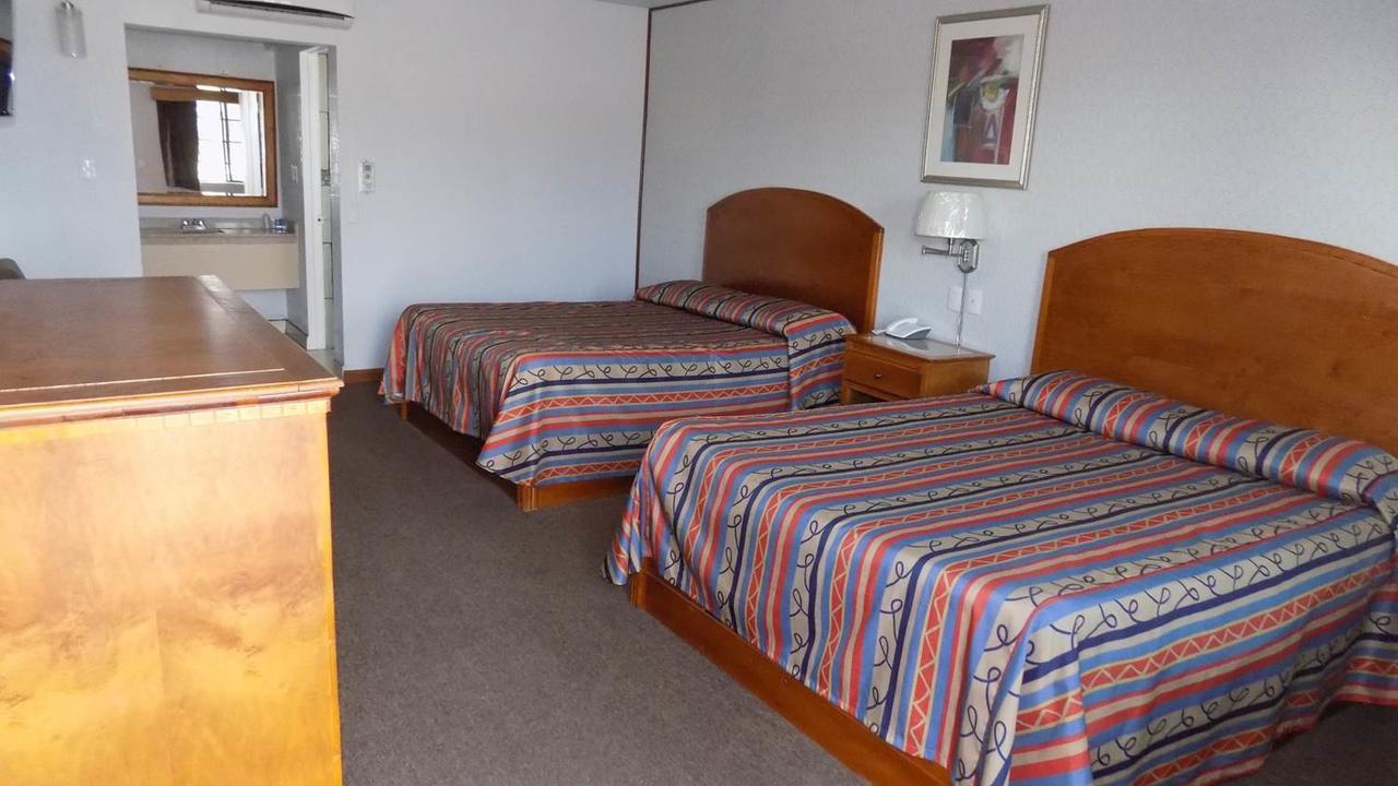Hotel Del Camino Cuauhtémoc Kültér fotó