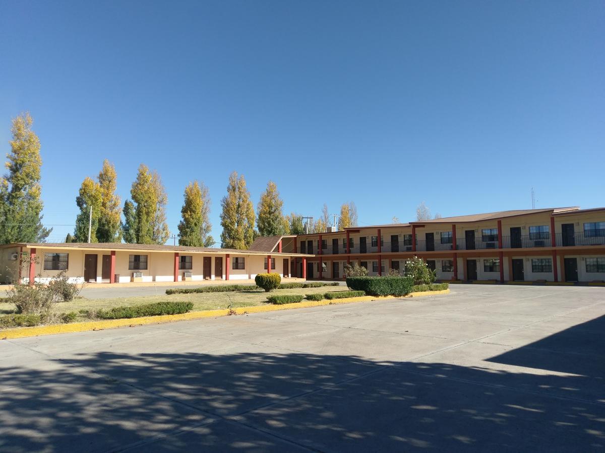 Hotel Del Camino Cuauhtémoc Kültér fotó